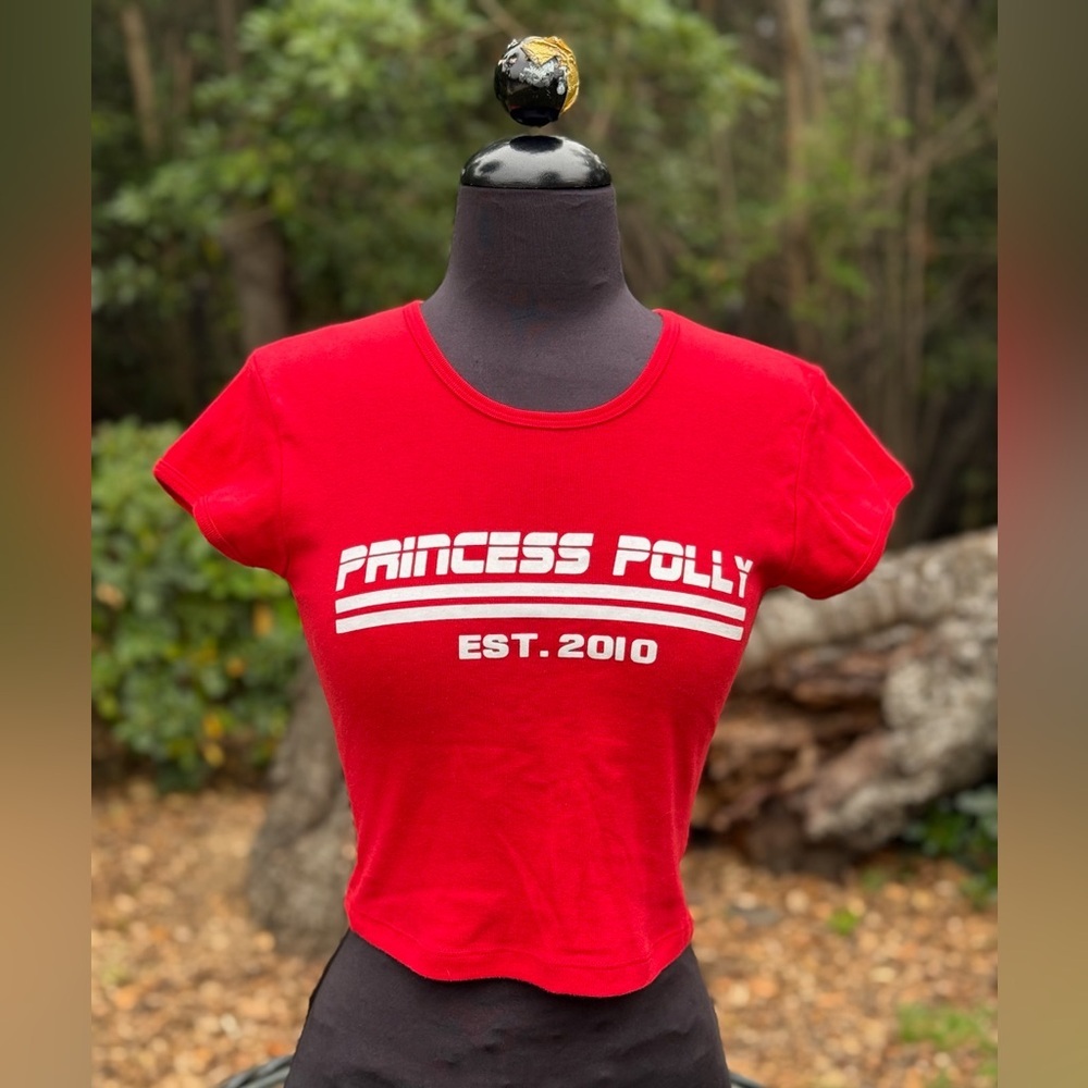 Princess Polly cropped "Princess Poly Est. 2010" baby tee - size M